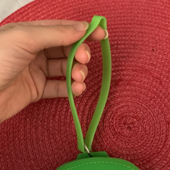 Green Silicon Rubber Sunglasses Case / Cigarette Case - Picture 3 of 10